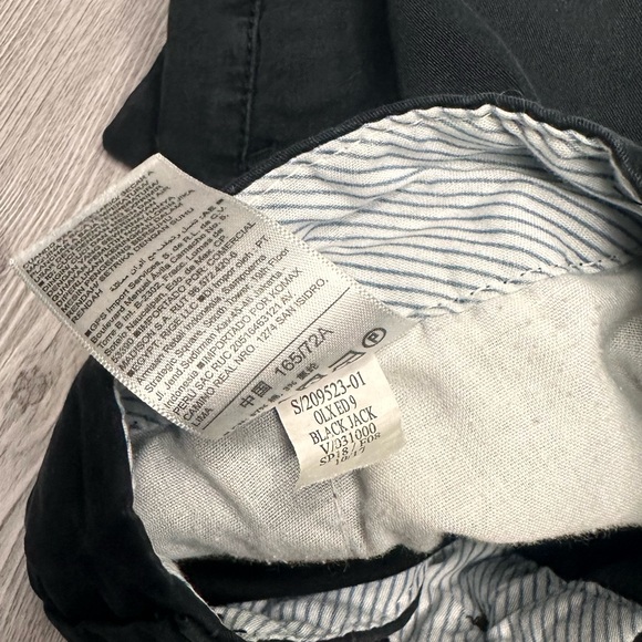 Old Navy - Women’s - Everyday Short - Sz 8 - Black Jack - 9” Inseam - Picture 4 of 5